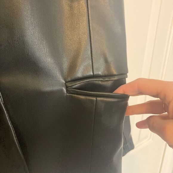 Andrew Marc One Button Fitted Vegan Leather Black Classic Blazer Jacket Size L - Picture 4 of 10